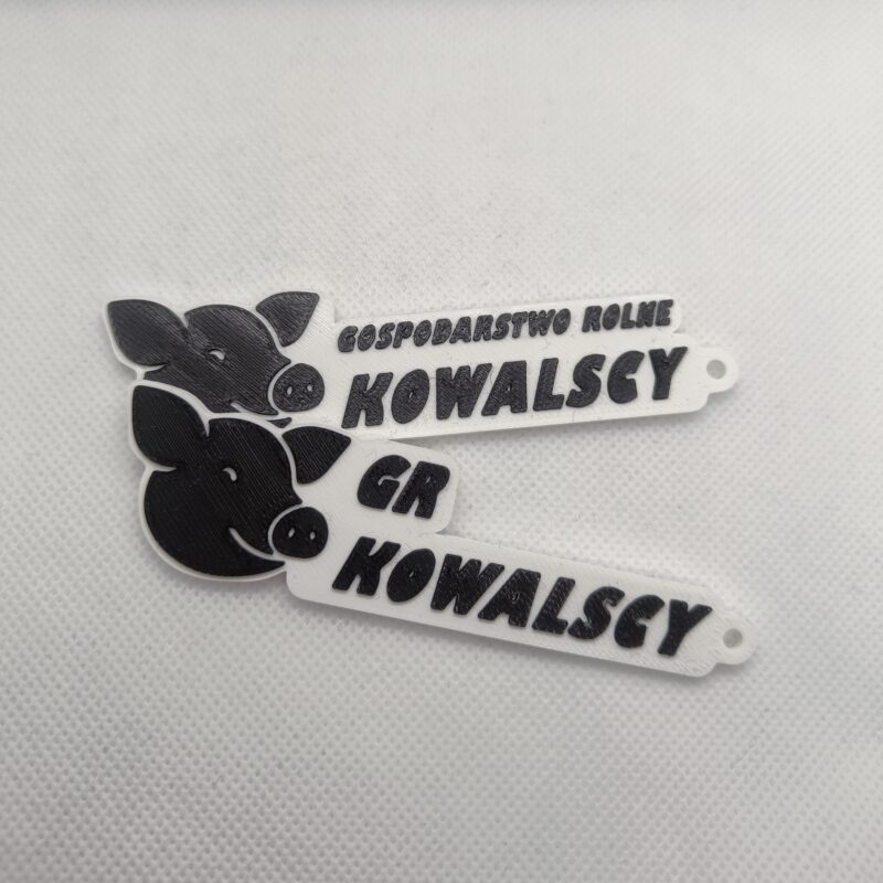 Brelok rolniczy personalizowany z grafiką-świnia